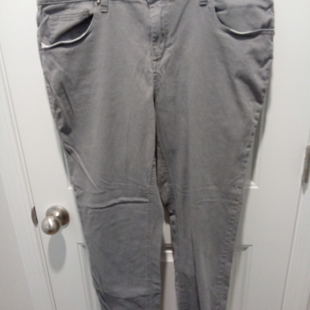 ND New Directions Weekend Plus Size 16 Gray Denim Straight Leg Jeans